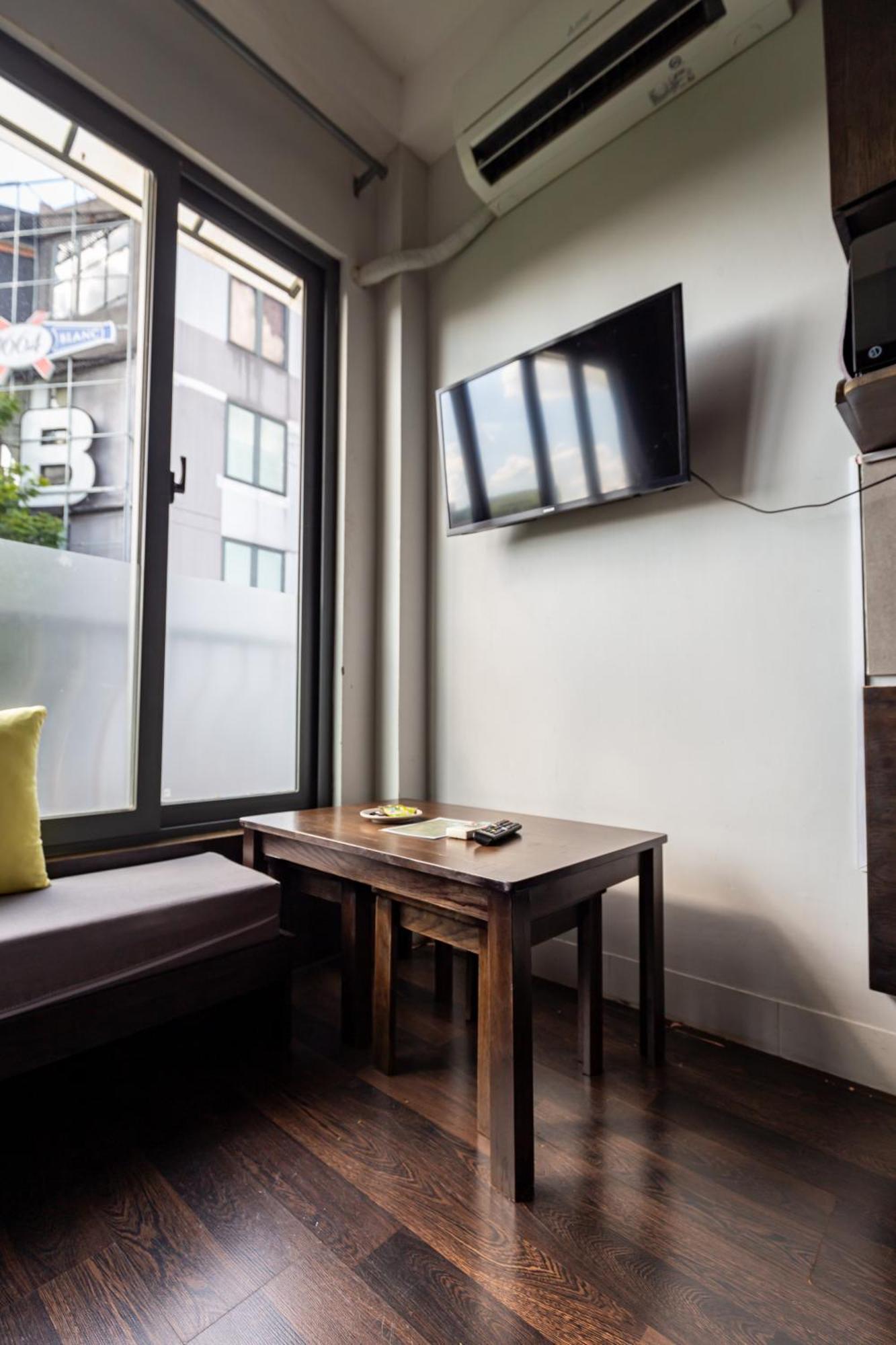 Cozy Riverview Of Livinginn Хошимін Екстер'єр фото