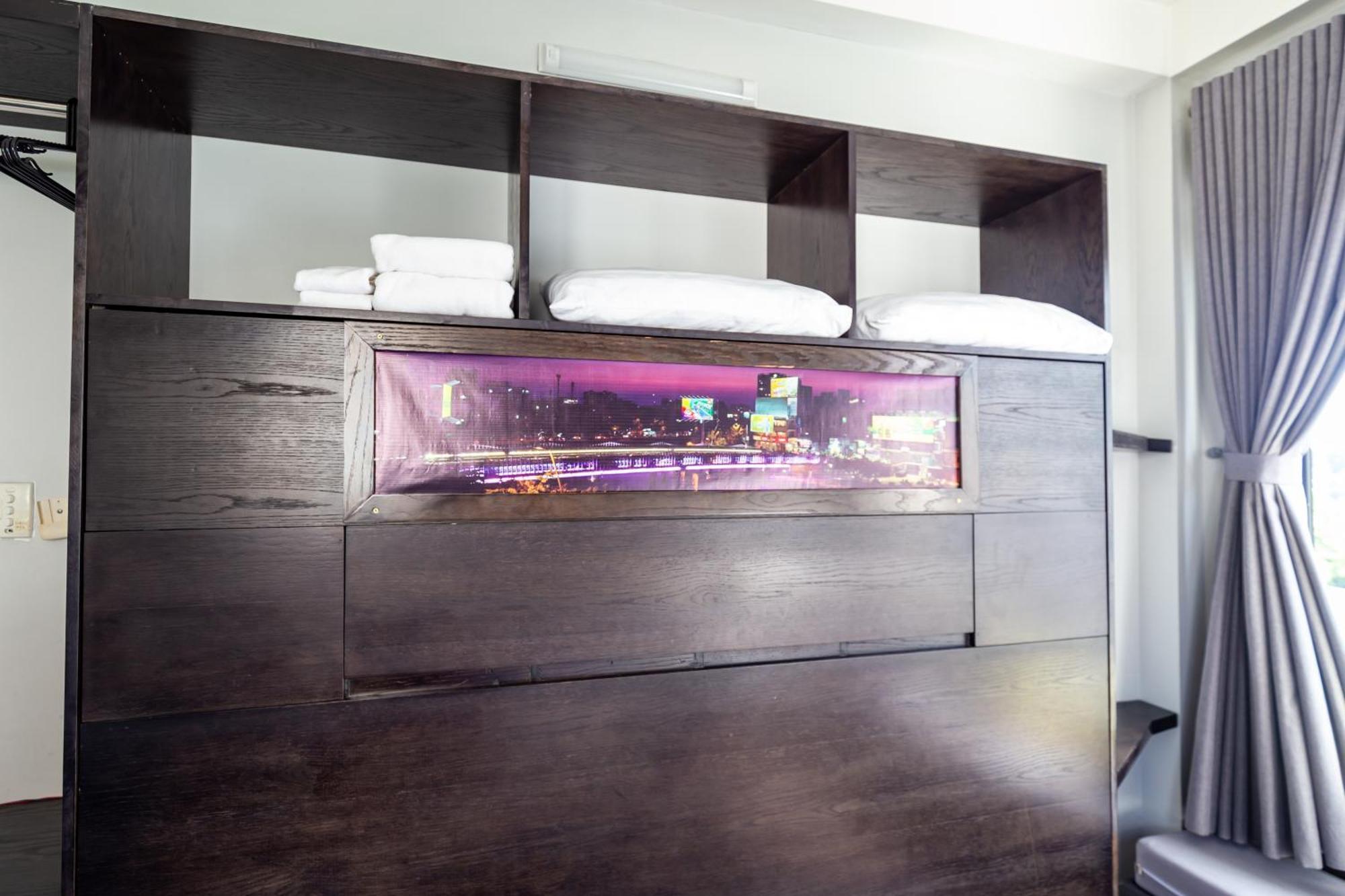 Cozy Riverview Of Livinginn Хошимін Екстер'єр фото